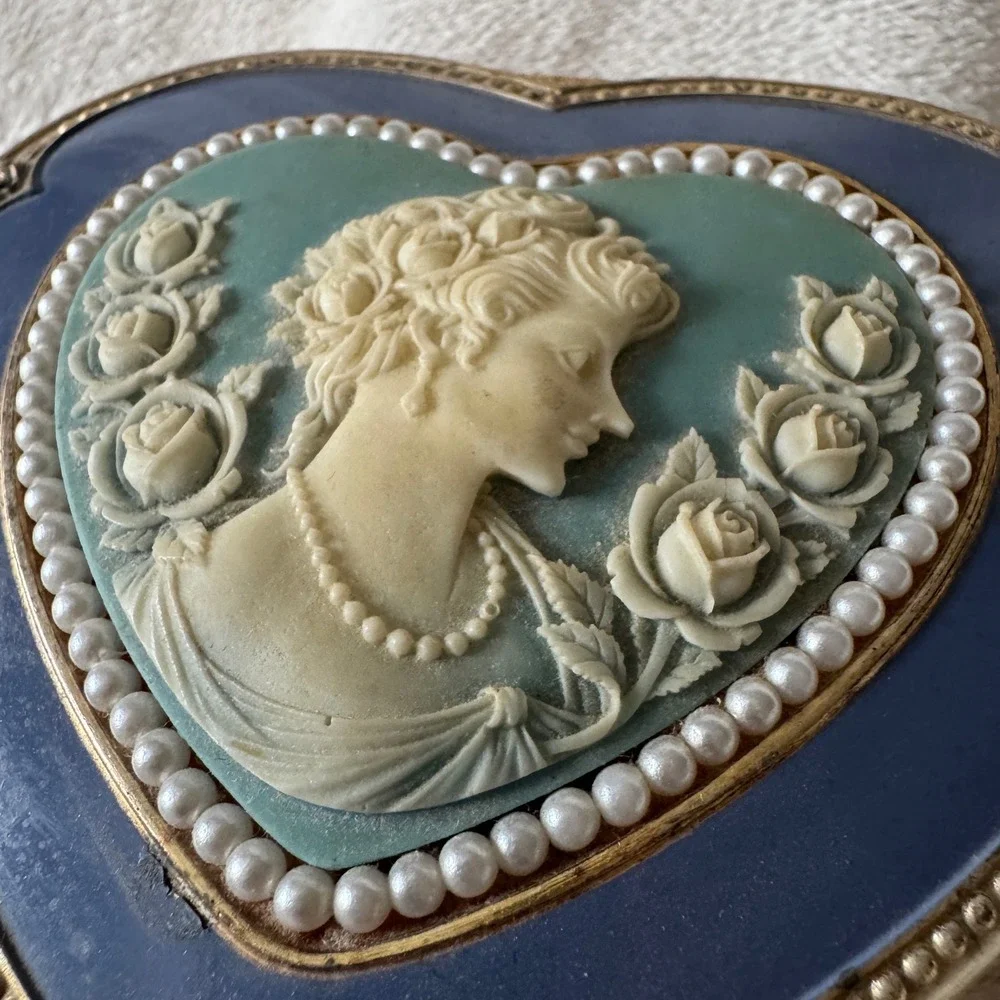Sankyo Musical Jewelry Box Heart Blue Enamel Gold Cameo Pearl Vintage Japan